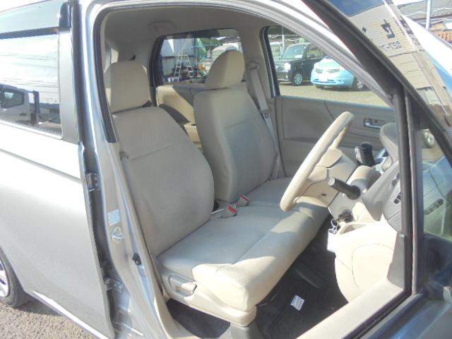 N-WGN C 純正ナビTV 衝突被害軽減ブレーキ付き 横滑り防止機能 ETC 純正キーレス オートエアコン 電動格納ドアミラー サイドバイザー・フロアマット 新車保証書・カーナビ取説 室内ルームクリーニング済(21枚目)