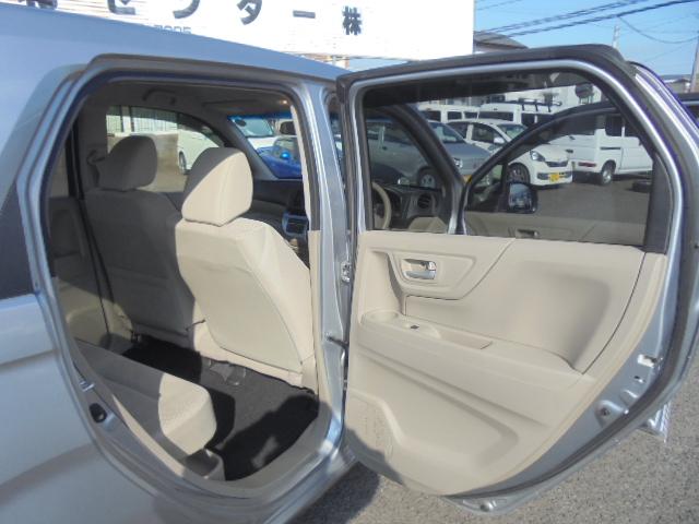 N-WGN C 純正ナビTV 衝突被害軽減ブレーキ付き 横滑り防止機能 ETC 純正キーレス オートエアコン 電動格納ドアミラー サイドバイザー・フロアマット 新車保証書・カーナビ取説 室内ルームクリーニング済(24枚目)