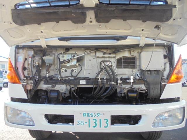 2.85t ディーゼル タダノ製TM-ZR304 4段クレーンフックイン 最大吊り上げ荷重2.93t 6速ミッション ETC 荷台あおり軽々ゲート 左側電動ミラー 長さ816×幅224×高301cm(7枚目)