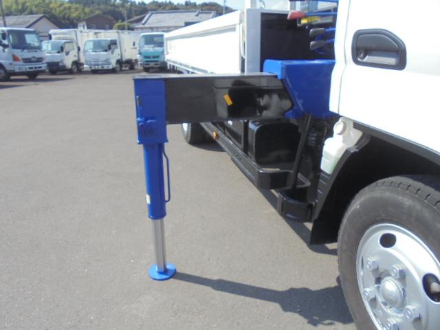 キャンター 3.0t3段クレーンフックイン インパネ5速ミッション エアコン パワステ パワーウインドウ エアーバッグ ETC シートカバー DPF車 室内ルームクリーニング済 長さ597幅193高さ273cm(46枚目)