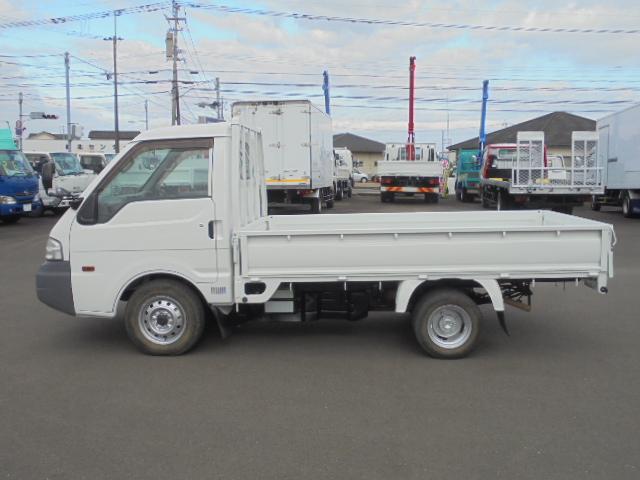 バネットトラック 　ディーゼル　５速ミッション　エアコン　パワステ　エアーバッグ　サイドバイザー　ＤＰＦ車　取説　タイミングベルト交換要　室内ルームクリーニング済　長さ４６０幅１６９高さ１８８ｃｍ（2枚目）