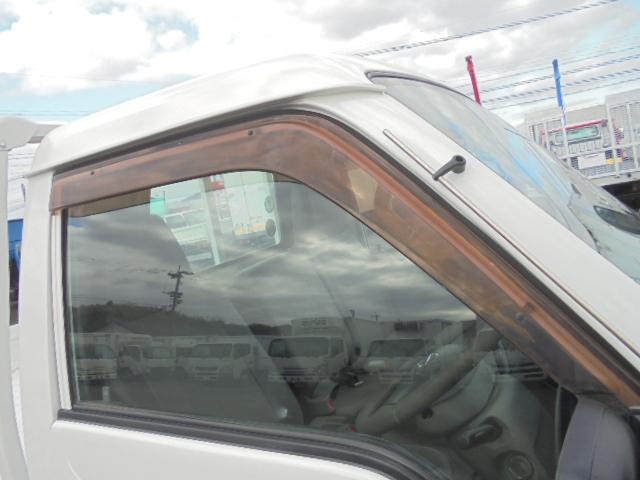 バネットトラック 　ディーゼル　５速ミッション　エアコン　パワステ　エアーバッグ　サイドバイザー　ＤＰＦ車　取説　タイミングベルト交換要　室内ルームクリーニング済　長さ４６０幅１６９高さ１８８ｃｍ（11枚目）