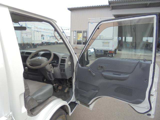 バネットトラック 　ディーゼル　５速ミッション　エアコン　パワステ　エアーバッグ　サイドバイザー　ＤＰＦ車　取説　タイミングベルト交換要　室内ルームクリーニング済　長さ４６０幅１６９高さ１８８ｃｍ（12枚目）
