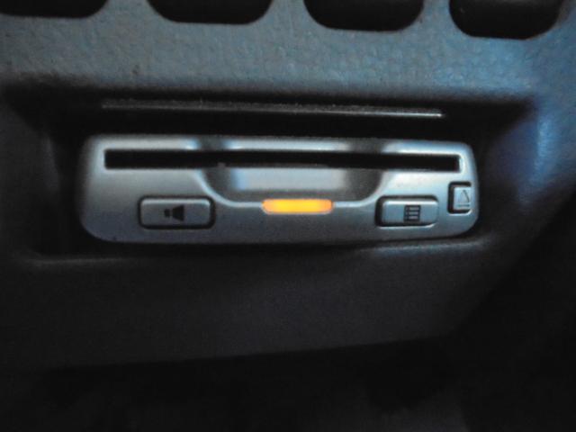 キャンター 　三菱ふそうキャンター２．０ｔ平ボディ４ＷＤ　インパネオートマ　純正キーレス　ＥＴＣ　前方ドライブレコーダー　エアコン　パワステ　パワーウインドウ　エアーバッグ　ＤＰＦ車　長さ４６９幅１６９高１９９ｃｍ（25枚目）