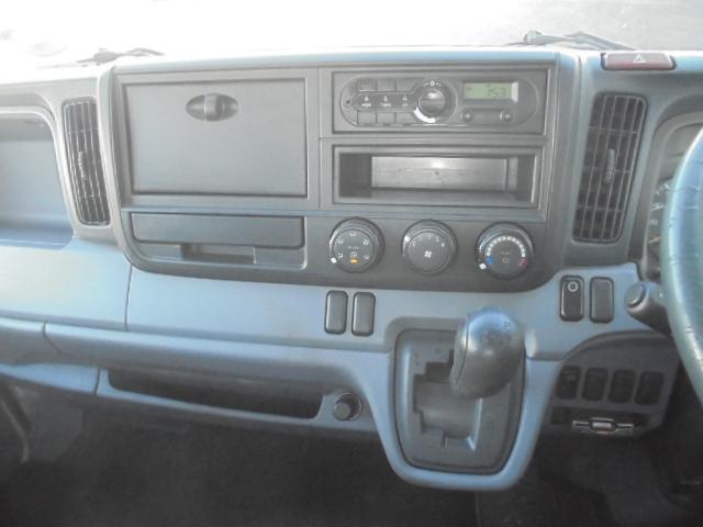 キャンター 　三菱ふそうキャンター２．０ｔ平ボディ４ＷＤ　インパネオートマ　純正キーレス　ＥＴＣ　前方ドライブレコーダー　エアコン　パワステ　パワーウインドウ　エアーバッグ　ＤＰＦ車　長さ４６９幅１６９高１９９ｃｍ（26枚目）