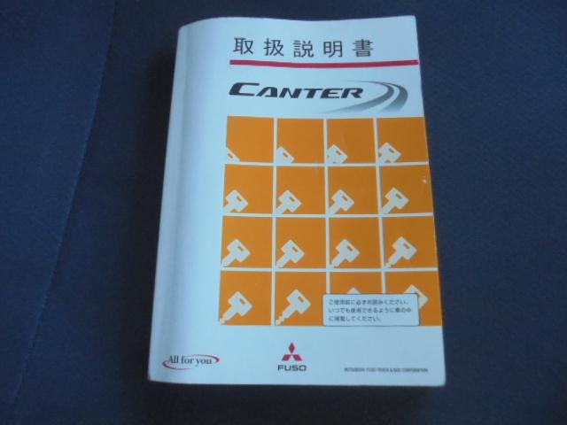 キャンター 　三菱ふそうキャンター２．０ｔ平ボディ４ＷＤ　インパネオートマ　純正キーレス　ＥＴＣ　前方ドライブレコーダー　エアコン　パワステ　パワーウインドウ　エアーバッグ　ＤＰＦ車　長さ４６９幅１６９高１９９ｃｍ（33枚目）