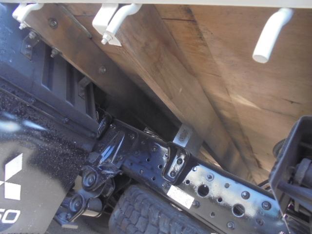 キャンター 　三菱ふそうキャンター２．０ｔ平ボディ４ＷＤ　インパネオートマ　純正キーレス　ＥＴＣ　前方ドライブレコーダー　エアコン　パワステ　パワーウインドウ　エアーバッグ　ＤＰＦ車　長さ４６９幅１６９高１９９ｃｍ（50枚目）