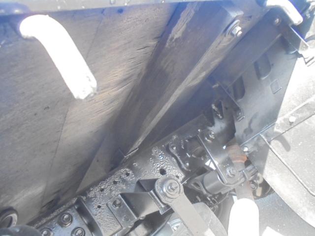 エルフトラック Ｗキャブフラットロー　フロア５速ミッション　エアコン　パワステ　前席パワーウインドウ　エアーバッグ　ＥＴＣ　前後ドライブレコーダー　ＤＰＤ車　取説　荷台鉄板張り　室内ルームクリーニング　長さ４６９幅１６９高さ１９８ｃｍ（50枚目）