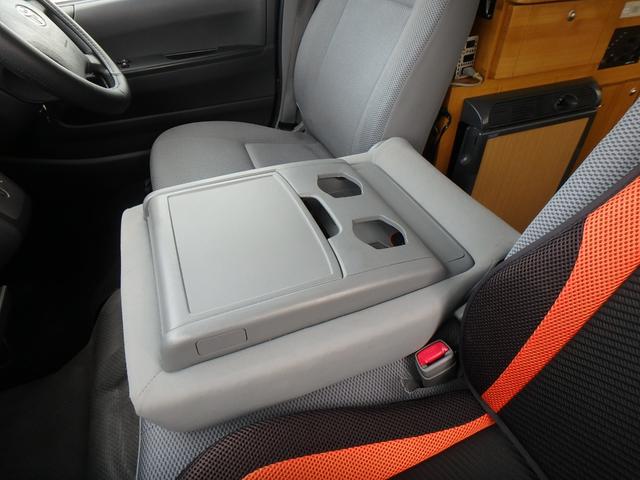 ハイエースバン ロングDX キャンピング 前後ドライブレコーダー ETC ナビ バックカメラ キーレス サイドオーニング 100V 冷蔵庫 天吊13インチTV ソファベッド(25枚目)