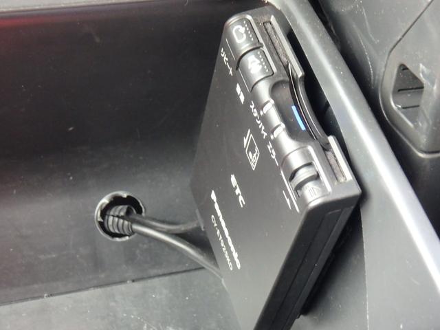 ハイエースバン ロングDX キャンピング 前後ドライブレコーダー ETC ナビ バックカメラ キーレス サイドオーニング 100V 冷蔵庫 天吊13インチTV ソファベッド(64枚目)