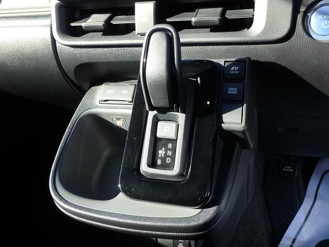 シエンタ ハイブリッドZ ETC2.0 ブレーキサポート レーンサポート ソナー クルーズコントロール LEDヘッドライト 両側電動スライドドア スマートキー プッシュスタート AC100V オートマチックハイビーム(46枚目)