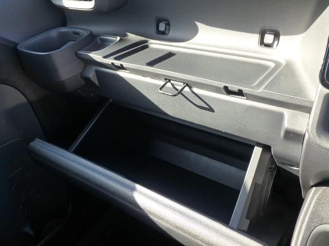 シエンタ ハイブリッドZ ETC2.0 ブレーキサポート レーンサポート ソナー クルーズコントロール LEDヘッドライト 両側電動スライドドア スマートキー プッシュスタート AC100V オートマチックハイビーム(53枚目)