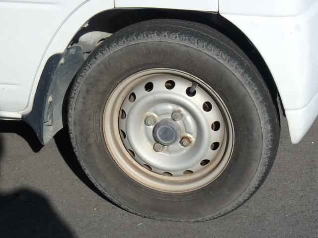ミニキャブトラック 　５ＭＴ　エアコン　パワステ　デフロック　ラジオ（7枚目）