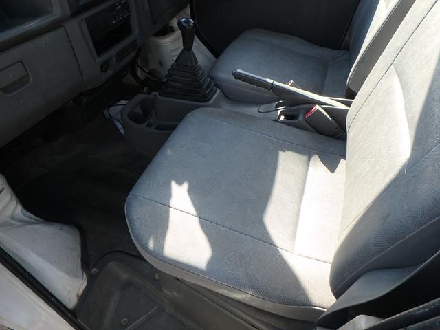 ミニキャブトラック 　５ＭＴ　エアコン　パワステ　デフロック　ラジオ（15枚目）