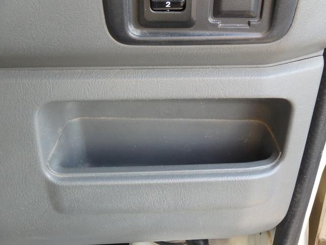 ミニキャブトラック 　５ＭＴ　エアコン　パワステ　デフロック　ラジオ（26枚目）