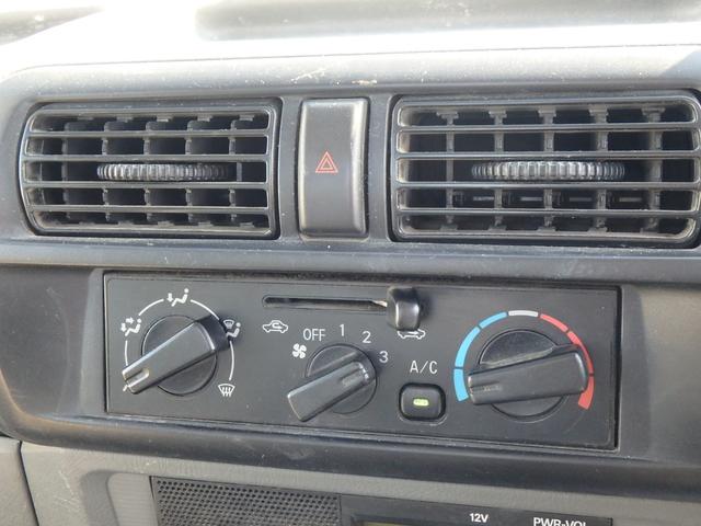 ミニキャブトラック 　５ＭＴ　エアコン　パワステ　デフロック　ラジオ（29枚目）