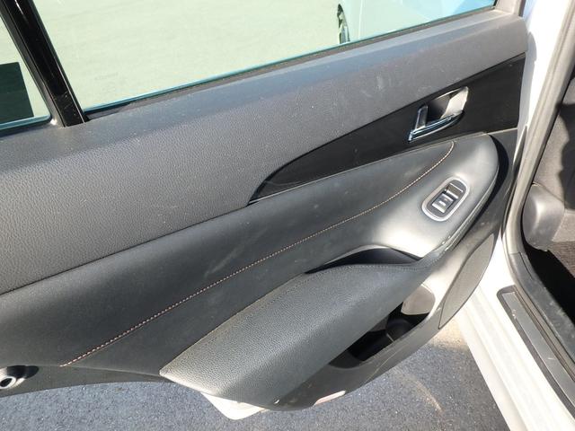 クラウンハイブリッド アスリートＳ　ブラックスタイル　ＥＴＣ　ナビ　クルーズコントロール　スマートキー　プッシュスタート　パワーシート　ＨＩＤヘッドライト　オートライト　オートエアコン　サイドＷエアバック　電動格納ミラー（20枚目）