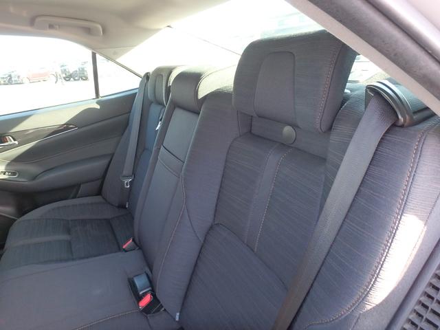 クラウンハイブリッド アスリートＳ　ブラックスタイル　ＥＴＣ　ナビ　クルーズコントロール　スマートキー　プッシュスタート　パワーシート　ＨＩＤヘッドライト　オートライト　オートエアコン　サイドＷエアバック　電動格納ミラー（22枚目）