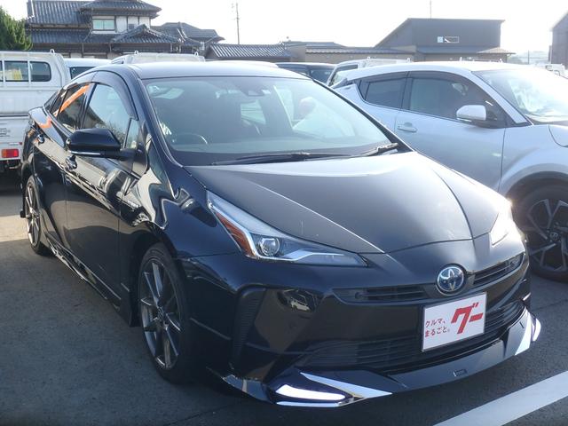 プリウス Ｓ　ＥＴＣ　フルエアロ　ナビ　バックカメラ　スマートキー　プッシュスタート　ブレーキサポート　レーンサポート　クルーズコントロール　ＬＥＤヘッドライト　オートライト　オートマチックハイビーム（7枚目）