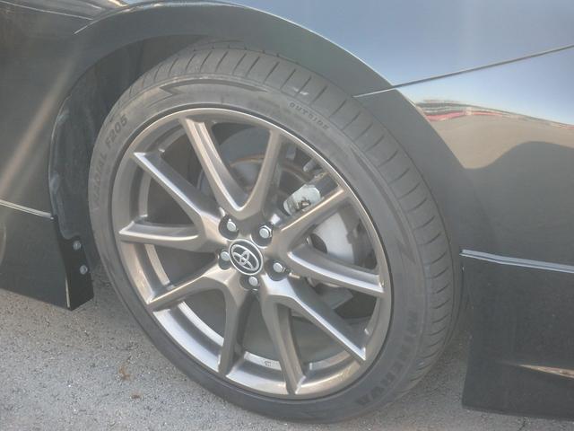 プリウス Ｓ　ＥＴＣ　フルエアロ　ナビ　バックカメラ　スマートキー　プッシュスタート　ブレーキサポート　レーンサポート　クルーズコントロール　ＬＥＤヘッドライト　オートライト　オートマチックハイビーム（9枚目）