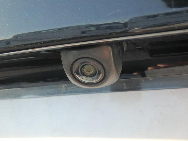 プリウス Ｓ　ＥＴＣ　フルエアロ　ナビ　バックカメラ　スマートキー　プッシュスタート　ブレーキサポート　レーンサポート　クルーズコントロール　ＬＥＤヘッドライト　オートライト　オートマチックハイビーム（13枚目）