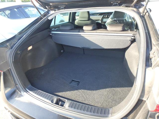 プリウス Ｓ　ＥＴＣ　フルエアロ　ナビ　バックカメラ　スマートキー　プッシュスタート　ブレーキサポート　レーンサポート　クルーズコントロール　ＬＥＤヘッドライト　オートライト　オートマチックハイビーム（17枚目）