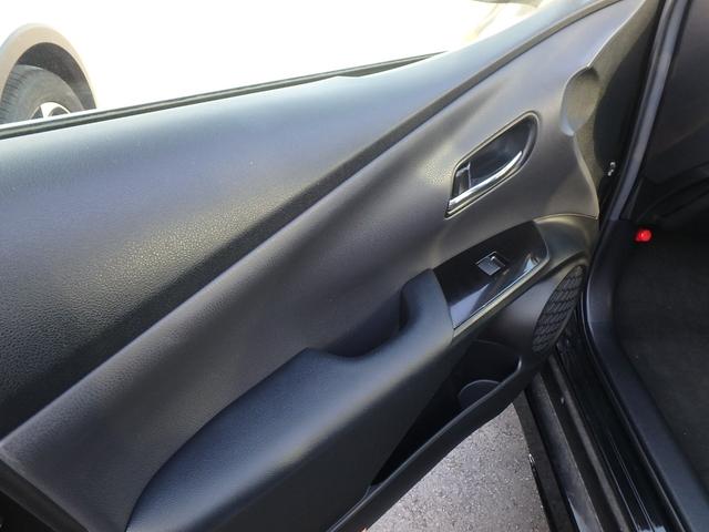 プリウス Ｓ　ＥＴＣ　フルエアロ　ナビ　バックカメラ　スマートキー　プッシュスタート　ブレーキサポート　レーンサポート　クルーズコントロール　ＬＥＤヘッドライト　オートライト　オートマチックハイビーム（20枚目）