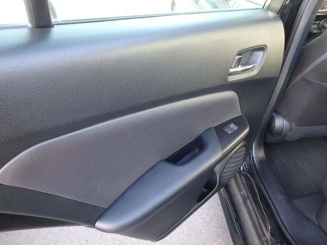 プリウス Ｓ　ＥＴＣ　フルエアロ　ナビ　バックカメラ　スマートキー　プッシュスタート　ブレーキサポート　レーンサポート　クルーズコントロール　ＬＥＤヘッドライト　オートライト　オートマチックハイビーム（24枚目）