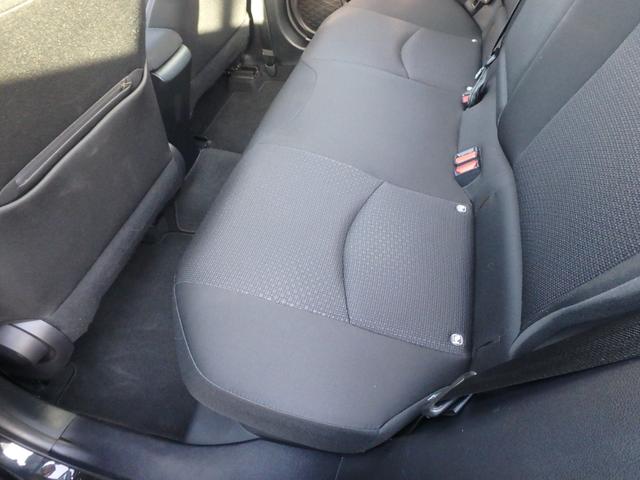 プリウス Ｓ　ＥＴＣ　フルエアロ　ナビ　バックカメラ　スマートキー　プッシュスタート　ブレーキサポート　レーンサポート　クルーズコントロール　ＬＥＤヘッドライト　オートライト　オートマチックハイビーム（27枚目）