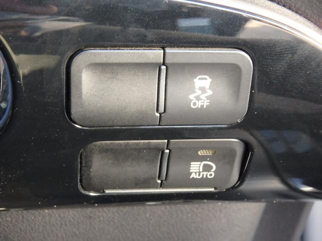 プリウス Ｓ　ＥＴＣ　フルエアロ　ナビ　バックカメラ　スマートキー　プッシュスタート　ブレーキサポート　レーンサポート　クルーズコントロール　ＬＥＤヘッドライト　オートライト　オートマチックハイビーム（45枚目）