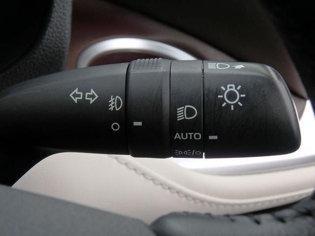 ノア ハイブリッドＺ　前後ドライブレコーダー　ＥＴＣ２．０　ナビ　バックカメラ　ＬＥＤヘッドライト　ブレーキサポート　レーンサポート　ソナー　クルーズコントロール　Ｗシートヒーター　両側電動スライドドア　ＡＣ１００Ｖ（44枚目）