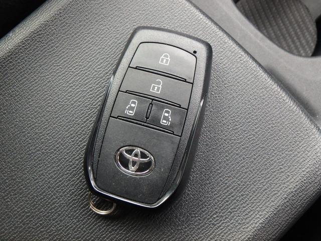 ノア ハイブリッドＺ　前後ドライブレコーダー　ＥＴＣ２．０　ナビ　バックカメラ　ＬＥＤヘッドライト　ブレーキサポート　レーンサポート　ソナー　クルーズコントロール　Ｗシートヒーター　両側電動スライドドア　ＡＣ１００Ｖ（62枚目）