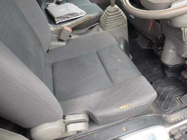 エルフトラック 平ボディ 4WD 5MT ETC ナビ キーレス エアコン パワステ パワーウィンドウ Rエアバッグ(23枚目)