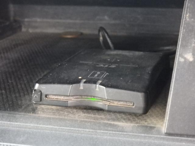 エルフトラック 平ボディ 4WD 5MT ETC ナビ キーレス エアコン パワステ パワーウィンドウ Rエアバッグ(32枚目)