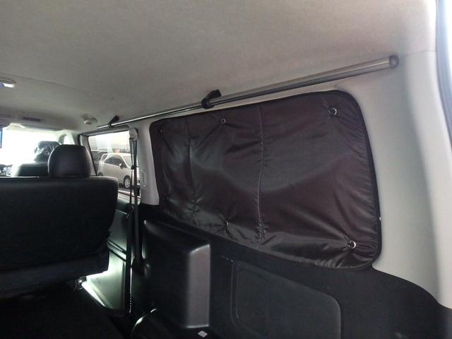 ハイエースバン スーパーＧＬ　ＥＴＣ　ローダウン　ナビ　ＬＥＤヘッドライト　バックカメラ　キーレス　フリップダウンモニター　オートライト　オートエアコン　Ｗエアバック　電動格納ミラー（20枚目）