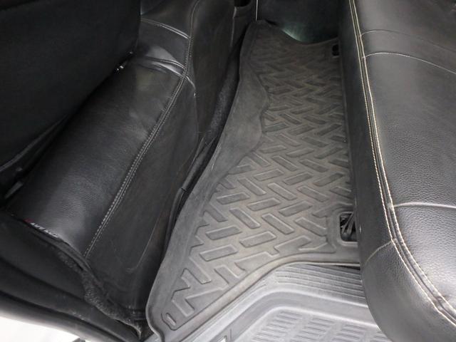 ハイエースバン スーパーＧＬ　ＥＴＣ　ローダウン　ナビ　ＬＥＤヘッドライト　バックカメラ　キーレス　フリップダウンモニター　オートライト　オートエアコン　Ｗエアバック　電動格納ミラー（26枚目）