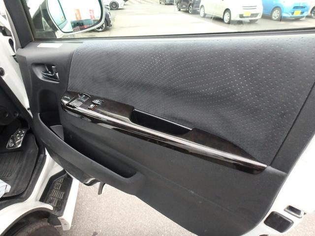 ハイエースバン スーパーＧＬ　ＥＴＣ　ローダウン　ナビ　ＬＥＤヘッドライト　バックカメラ　キーレス　フリップダウンモニター　オートライト　オートエアコン　Ｗエアバック　電動格納ミラー（38枚目）