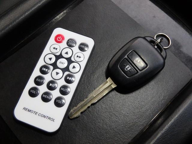 ハイエースバン スーパーＧＬ　ＥＴＣ　ローダウン　ナビ　ＬＥＤヘッドライト　バックカメラ　キーレス　フリップダウンモニター　オートライト　オートエアコン　Ｗエアバック　電動格納ミラー（76枚目）