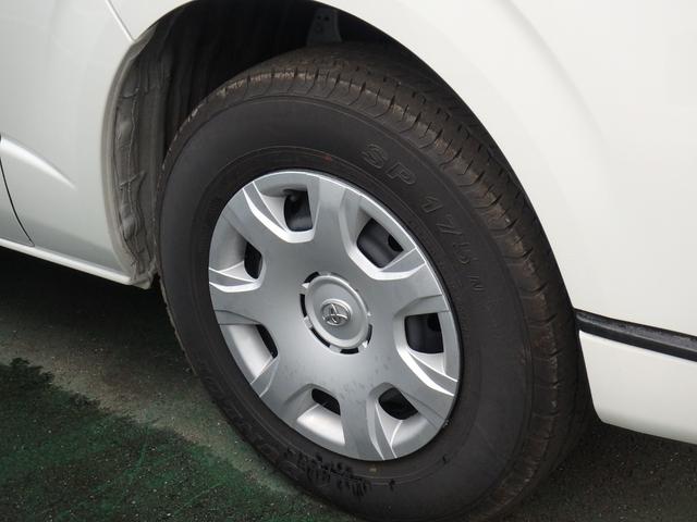 ハイエースバン スーパーＧＬ　ダークプライムＩＩ　前後ドライブレコーダー　ＥＴＣ　全方位カメラ　ベッドキット　ナビ　ＬＥＤヘッドライト　ブレーキサポート　レーンサポート　ソナー　両側電動スライドドア　オートマチックハイビーム　電動格納ミラー（8枚目）