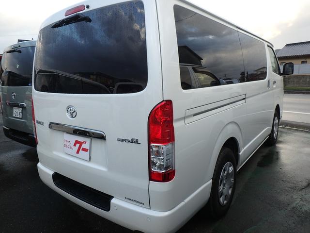 ハイエースバン スーパーＧＬ　ダークプライムＩＩ　前後ドライブレコーダー　ＥＴＣ　全方位カメラ　ベッドキット　ナビ　ＬＥＤヘッドライト　ブレーキサポート　レーンサポート　ソナー　両側電動スライドドア　オートマチックハイビーム　電動格納ミラー（12枚目）