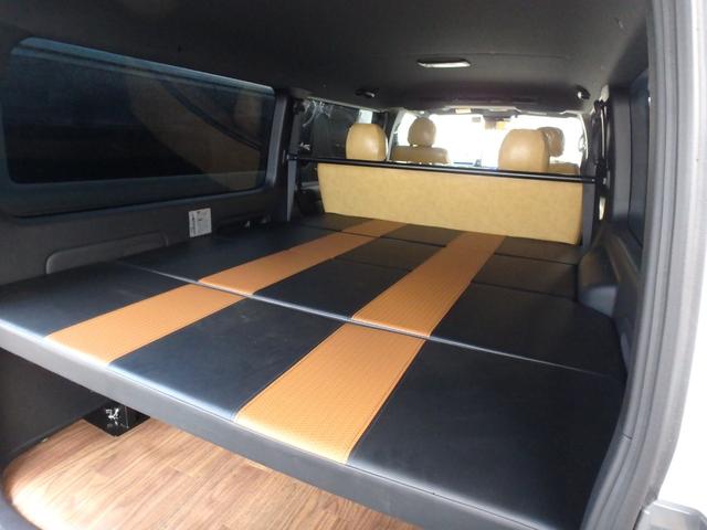 ハイエースバン スーパーＧＬ　ダークプライムＩＩ　前後ドライブレコーダー　ＥＴＣ　全方位カメラ　ベッドキット　ナビ　ＬＥＤヘッドライト　ブレーキサポート　レーンサポート　ソナー　両側電動スライドドア　オートマチックハイビーム　電動格納ミラー（14枚目）