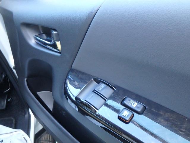 ハイエースバン スーパーＧＬ　ダークプライムＩＩ　前後ドライブレコーダー　ＥＴＣ　全方位カメラ　ベッドキット　ナビ　ＬＥＤヘッドライト　ブレーキサポート　レーンサポート　ソナー　両側電動スライドドア　オートマチックハイビーム　電動格納ミラー（31枚目）