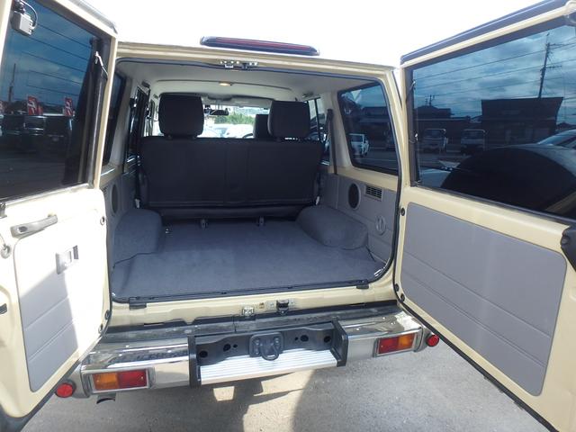 ランドクルーザー70 バン 30thアニバーサリー 4WD 5MT 前後ドライブレコーダー ETC2.0 ナビ バックカメラ キーレス シートカバー エアコン パワステ パワーウィンドウ Wエアバッグ(15枚目)