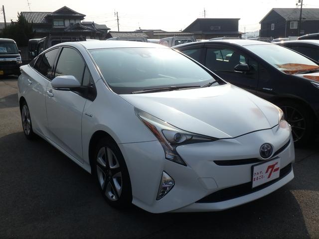 プリウス Ｓツーリングセレクション　ＥＴＣ　ナビ　ＬＥＤヘッドライト　バックカメラ　ブレーキサポート　レーンサポート　クルーズコントロール　スマートキー　プッシュスタート　Ｗシートヒーター　オートライト　オートエアコン（7枚目）