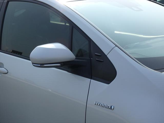 プリウス Ｓツーリングセレクション　ＥＴＣ　ナビ　ＬＥＤヘッドライト　バックカメラ　ブレーキサポート　レーンサポート　クルーズコントロール　スマートキー　プッシュスタート　Ｗシートヒーター　オートライト　オートエアコン（8枚目）
