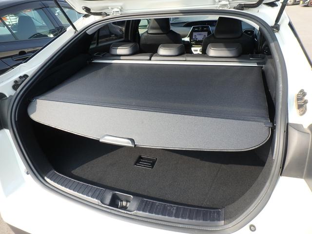 プリウス Ｓツーリングセレクション　ＥＴＣ　ナビ　ＬＥＤヘッドライト　バックカメラ　ブレーキサポート　レーンサポート　クルーズコントロール　スマートキー　プッシュスタート　Ｗシートヒーター　オートライト　オートエアコン（16枚目）