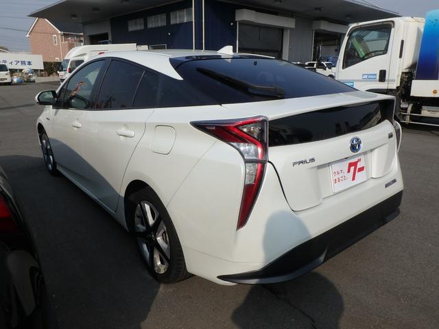 プリウス Ｓツーリングセレクション　ＥＴＣ　ナビ　ＬＥＤヘッドライト　バックカメラ　ブレーキサポート　レーンサポート　クルーズコントロール　スマートキー　プッシュスタート　Ｗシートヒーター　オートライト　オートエアコン（17枚目）