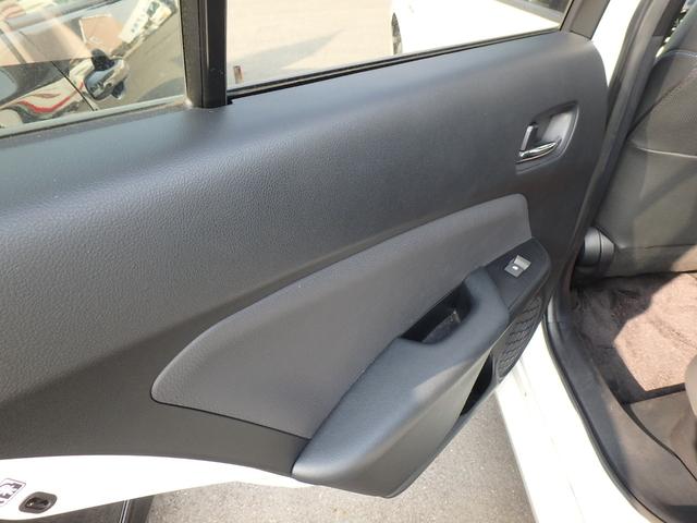 プリウス Ｓツーリングセレクション　ＥＴＣ　ナビ　ＬＥＤヘッドライト　バックカメラ　ブレーキサポート　レーンサポート　クルーズコントロール　スマートキー　プッシュスタート　Ｗシートヒーター　オートライト　オートエアコン（22枚目）