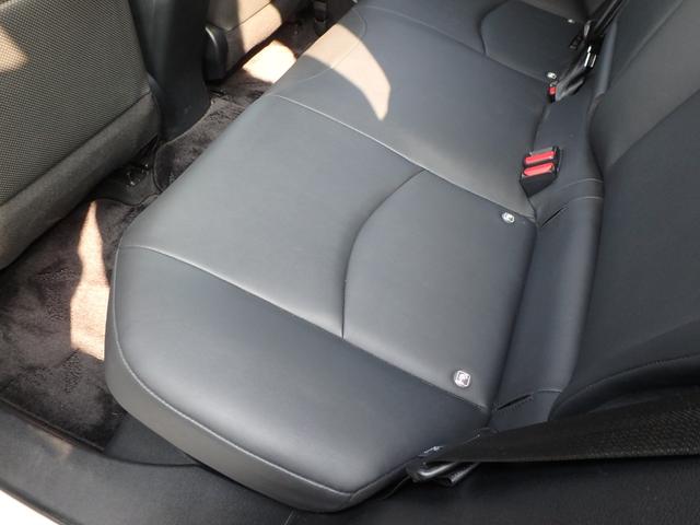 プリウス Ｓツーリングセレクション　ＥＴＣ　ナビ　ＬＥＤヘッドライト　バックカメラ　ブレーキサポート　レーンサポート　クルーズコントロール　スマートキー　プッシュスタート　Ｗシートヒーター　オートライト　オートエアコン（25枚目）