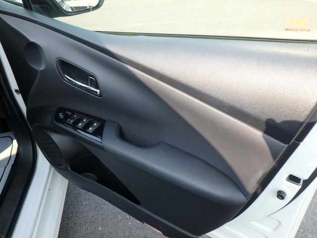 プリウス Ｓツーリングセレクション　ＥＴＣ　ナビ　ＬＥＤヘッドライト　バックカメラ　ブレーキサポート　レーンサポート　クルーズコントロール　スマートキー　プッシュスタート　Ｗシートヒーター　オートライト　オートエアコン（28枚目）